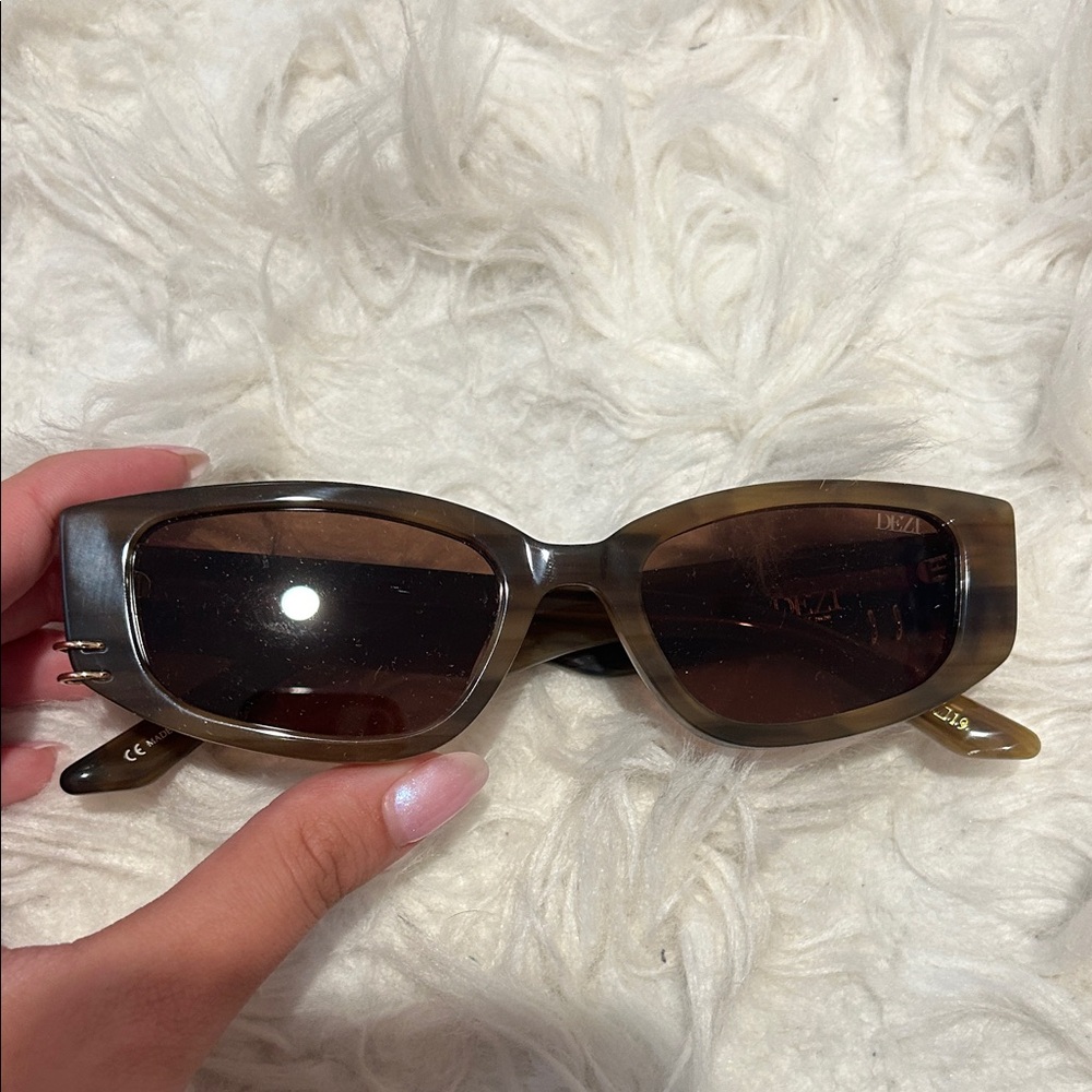 Dezi CUFFED HALF & HALF TORTOISE / COGNAC / GOLD Sunglasses
